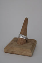 Load image into Gallery viewer, Size 10.5 Spoon Ring
