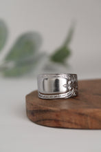Load image into Gallery viewer, Size 11.5 Spoon Ring