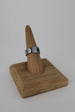 Load image into Gallery viewer, Size 7 Spoon Ring