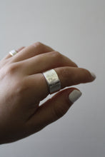 Load image into Gallery viewer, Size 7.5 Spoon Ring