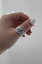 Load image into Gallery viewer, Spoon Ring | Starfall