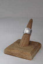 Load image into Gallery viewer, Size 5.5 Spoon Ring
