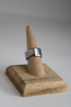 Load image into Gallery viewer, Size 7.5 Spoon Ring
