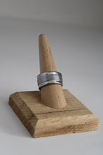 Load image into Gallery viewer, Size 9.5 Spoon Ring