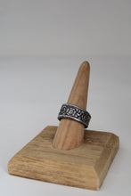 Load image into Gallery viewer, Size 8.5/9 Spoon Ring