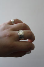 Load image into Gallery viewer, Size 8 Spoon Ring