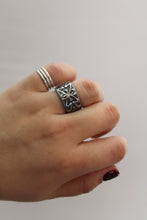 Load image into Gallery viewer, Size 6 Spoon Ring