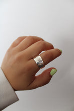 Load image into Gallery viewer, Size 8.5 Spoon Ring