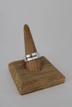 Load image into Gallery viewer, Size 9.5 Spoon Ring