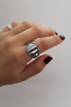 Load image into Gallery viewer, Size 8.5 Spoon Ring