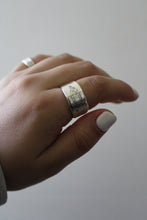 Load image into Gallery viewer, Size 9.5 Spoon Ring