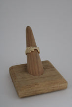 Load image into Gallery viewer, Gold Rose Spoon Ring