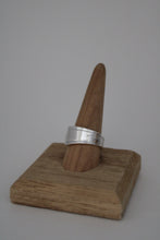 Load image into Gallery viewer, Size 10.5 Spoon Ring