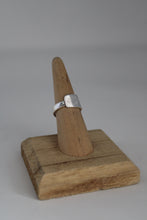 Load image into Gallery viewer, Size 6 Spoon Ring