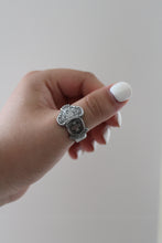 Load image into Gallery viewer, Size 11 Spoon Ring