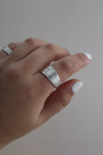 Load image into Gallery viewer, Size 7.5 Spoon Ring