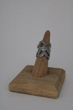 Load image into Gallery viewer, Size 5 Spoon Ring