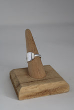 Load image into Gallery viewer, Size 7 Spoon Ring