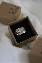 Load image into Gallery viewer, April Spoon Ring