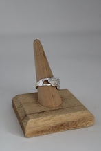 Load image into Gallery viewer, Size 9.5 Spoon Ring