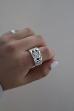 Load image into Gallery viewer, Size 10.5 Spoon Ring