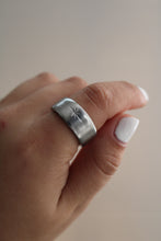 Load image into Gallery viewer, Size 8.5/9 Spoon Ring