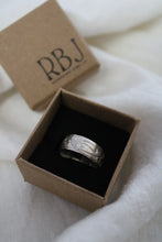 Load image into Gallery viewer, Sterling Silver Blossom Ring Band