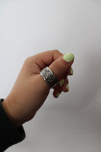Load image into Gallery viewer, Size 10.5/11 Spoon Ring