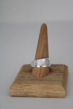 Load image into Gallery viewer, Size 12 Spoon Ring