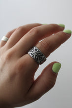 Load image into Gallery viewer, Retro Spoon Ring