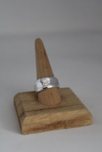 Load image into Gallery viewer, Size 10.5 Spoon Ring
