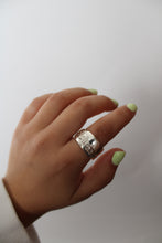 Load image into Gallery viewer, Size 8.5 Spoon Ring