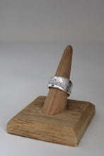 Load image into Gallery viewer, Size 8.5 Spoon Ring