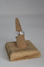 Load image into Gallery viewer, Size 7 Spoon Ring