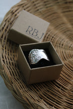 Load image into Gallery viewer, Orange Blossom Spoon Ring