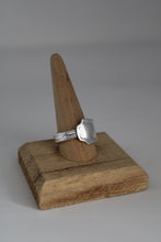 Load image into Gallery viewer, Size 12.5 Spoon Ring