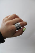 Load image into Gallery viewer, Size 7.5/8 Spoon Ring