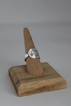 Load image into Gallery viewer, Size 8.5 Spoon Ring