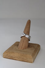 Load image into Gallery viewer, Size 9 Spoon Ring