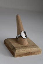 Load image into Gallery viewer, Size 10 Spoon Ring