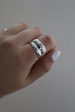 Load image into Gallery viewer, Size 8.5 Spoon Ring