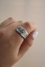 Load image into Gallery viewer, Size 8.5 Spoon Ring