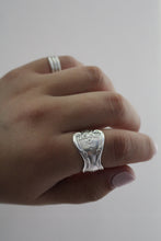 Load image into Gallery viewer, Spoon Ring | Magnolia