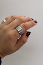 Load image into Gallery viewer, Size 7.5 Spoon Ring