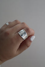 Load image into Gallery viewer, Size 8 Spoon Ring