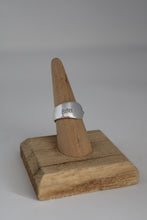 Load image into Gallery viewer, Size 7 Spoon Ring