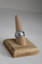 Load image into Gallery viewer, Size 9 Spoon Ring