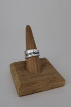 Load image into Gallery viewer, Size 9 Spoon Ring