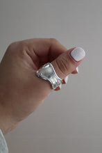 Load image into Gallery viewer, Size 9.5 Spoon Ring