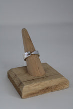Load image into Gallery viewer, Size 7 Spoon Ring